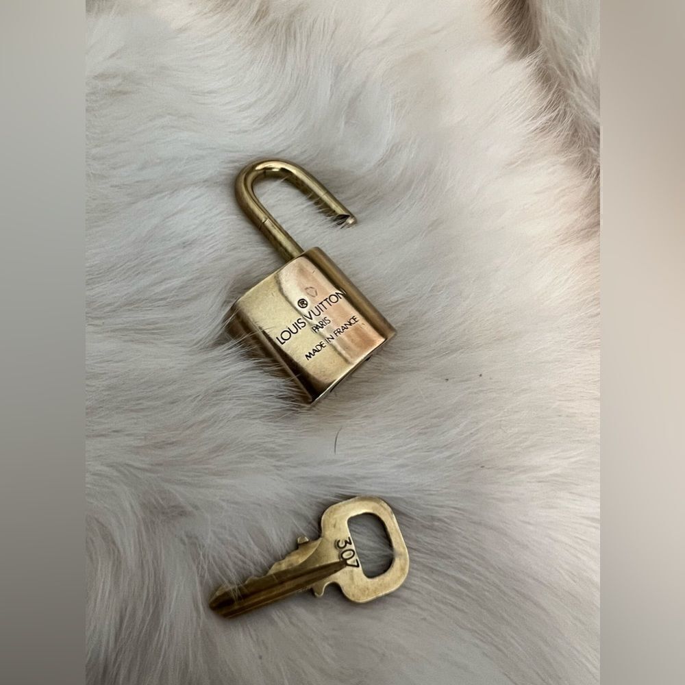 Authentic Louis Vuitton Gold Lock & Key
Matching Set (#307)